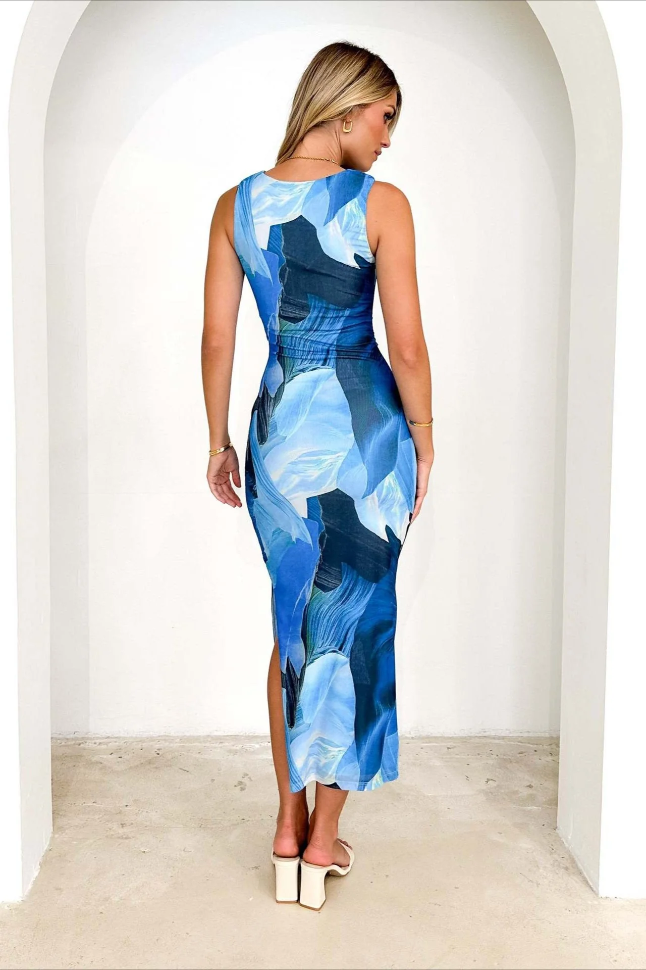 Elegant Floral Print Waist Slimming Maxi Dress - Image 7