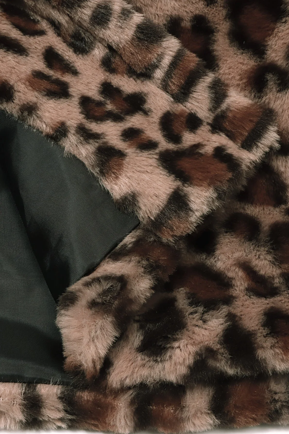 Casual Loose Fit Leopard Fleece Coat - Image 3