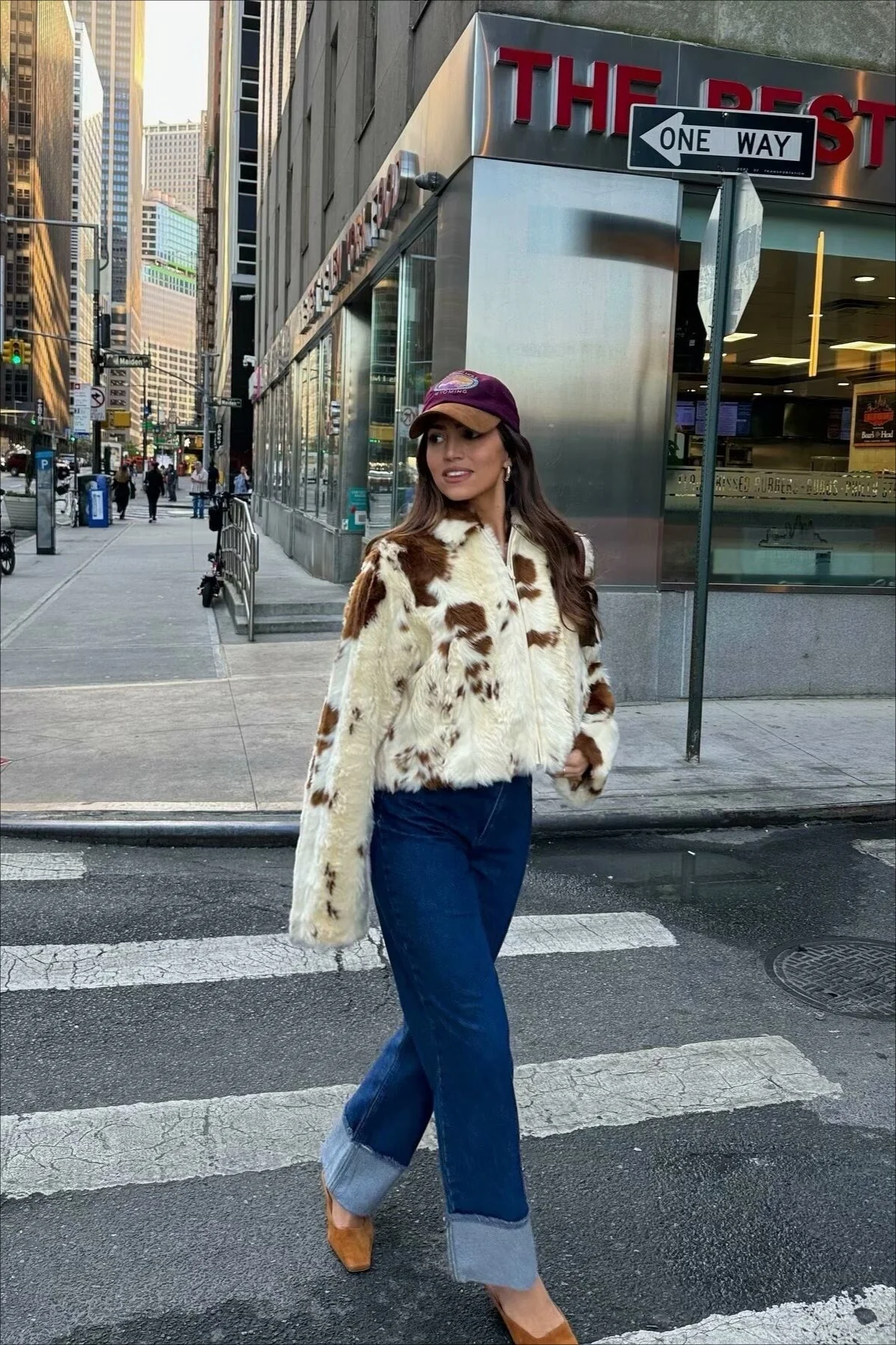 Stylish Leopard Print Faux Fur Coat - Image 4