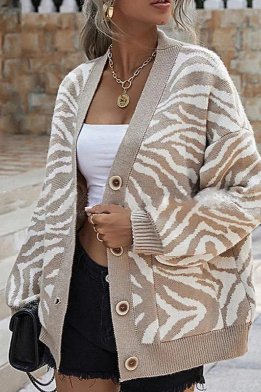 Casual Knit Animal Style Cardigan - Image 2