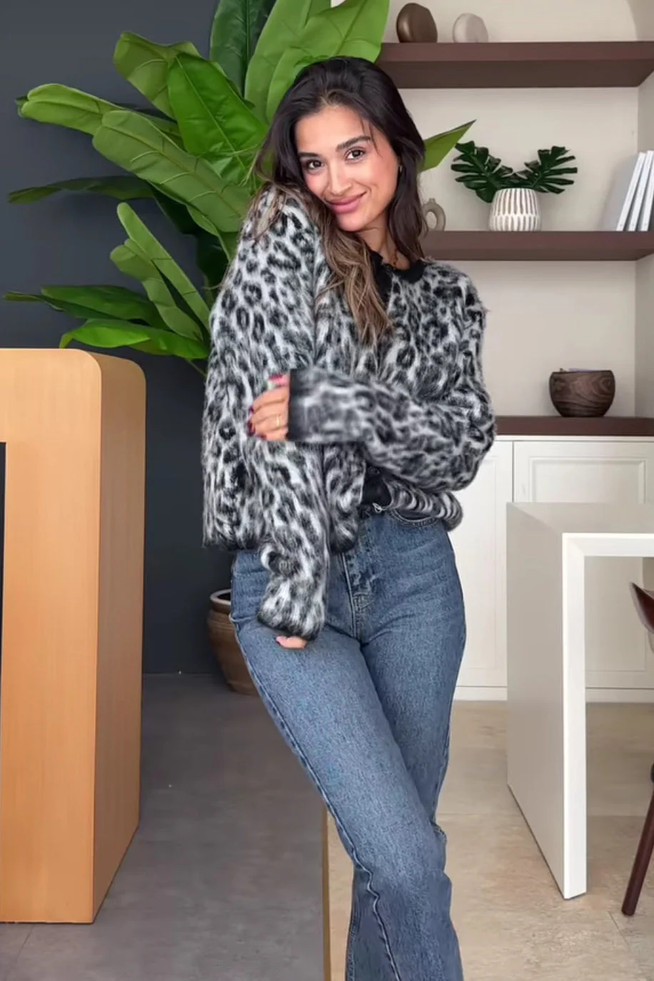 Retro Soft Touch Leopard Cardigan - Image 4
