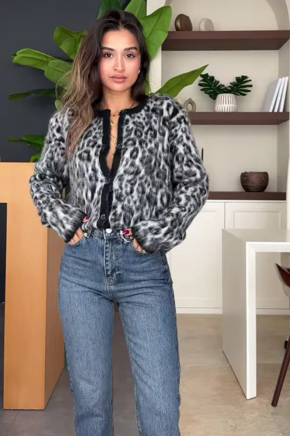 Retro Soft Touch Leopard Cardigan - Image 6