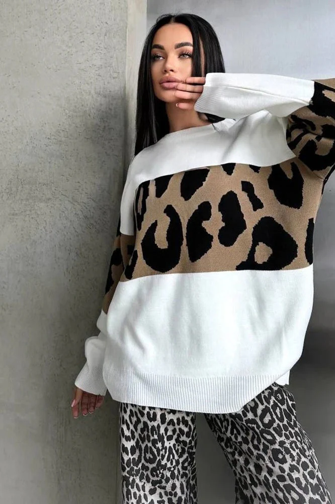 Vintage Leopard Knit Sweater - Image 5