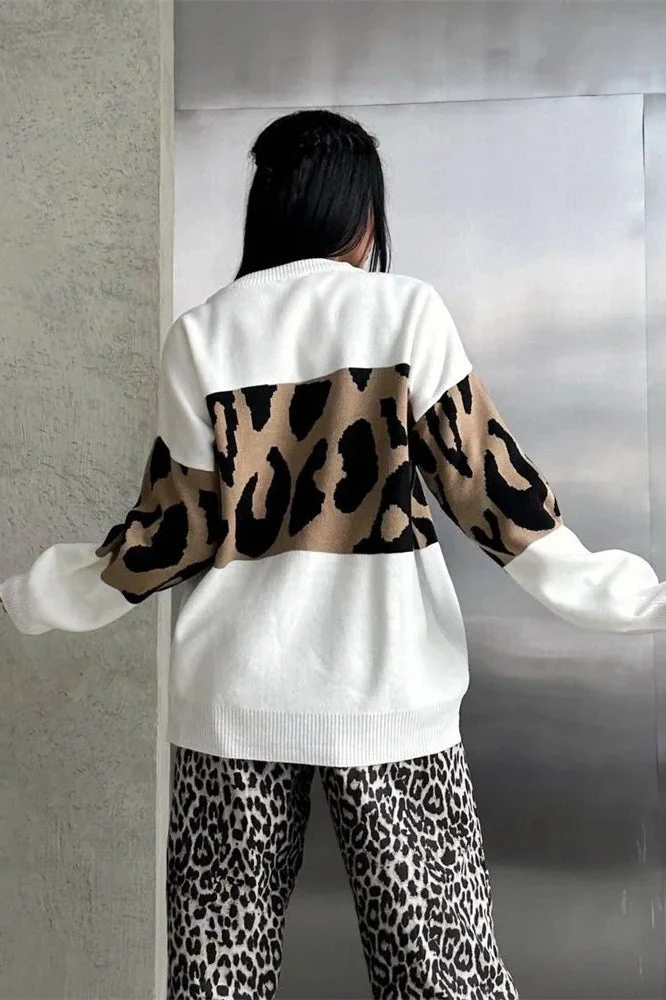 Vintage Leopard Knit Sweater - Image 6