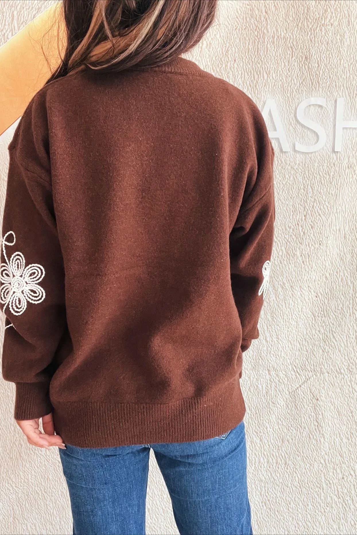 Colorblock Floral Knit Pullover Sweater - Image 3