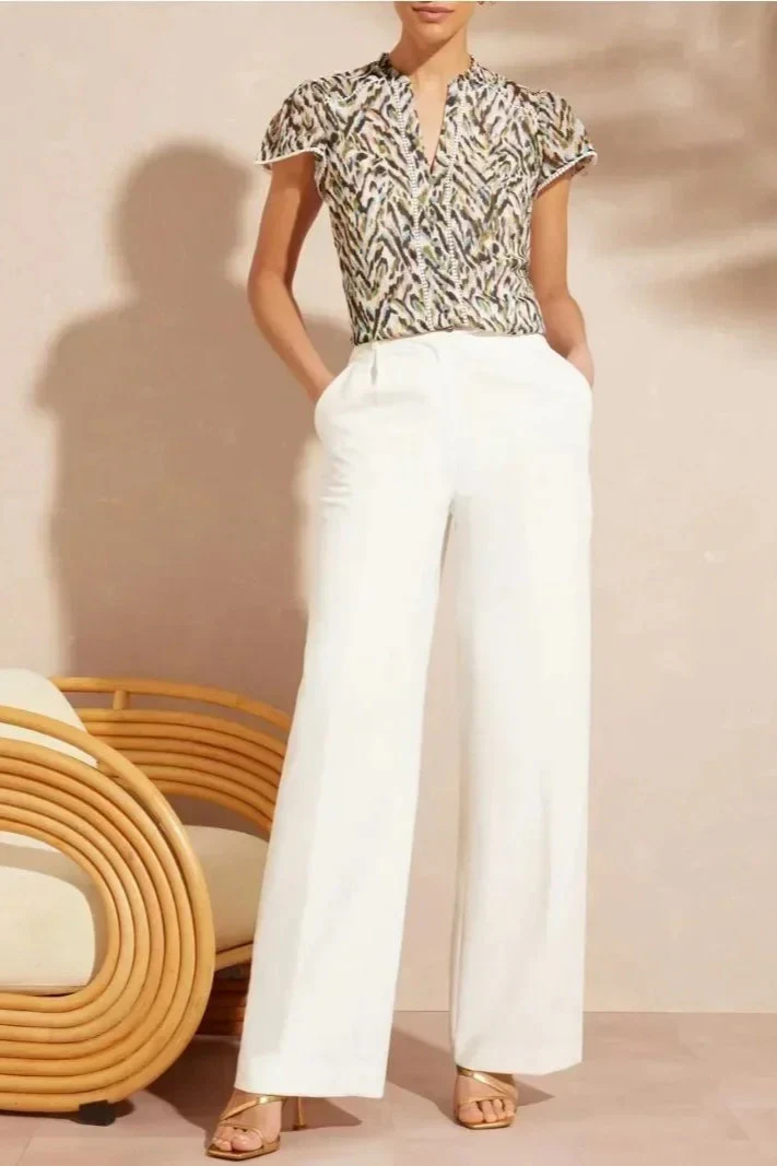 Elegant Lace Detail V-Neck Blouse - Image 3