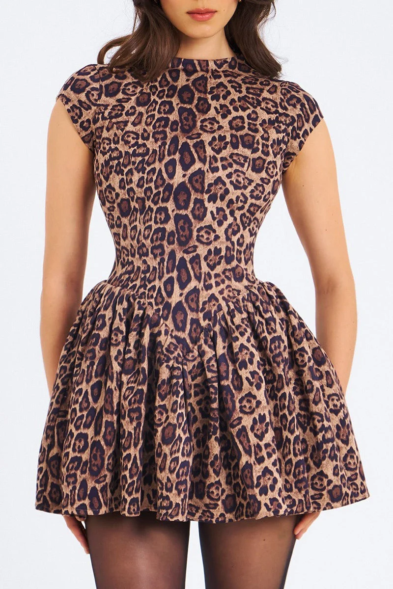 Leopard Print Pleated Backless Bodycon Mini Dress - Image 3