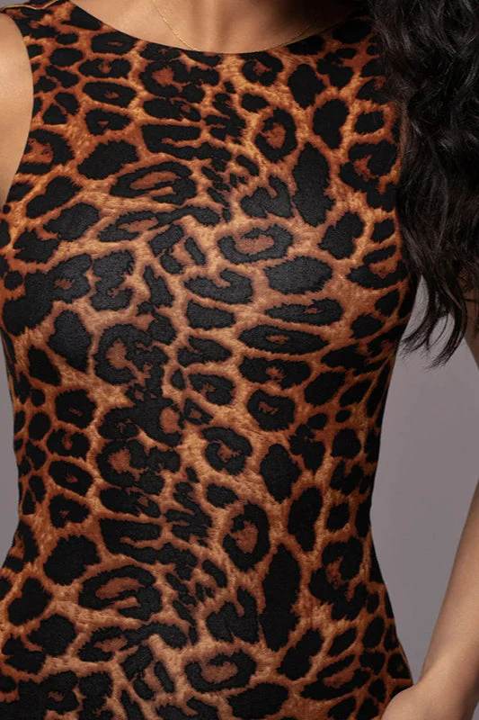 Leopard Print Ruched Round Neck Maxi Dress - Image 4