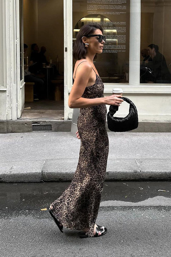 Slim Fit Leopard Print Ruched Waist Maxi Dress - Image 3