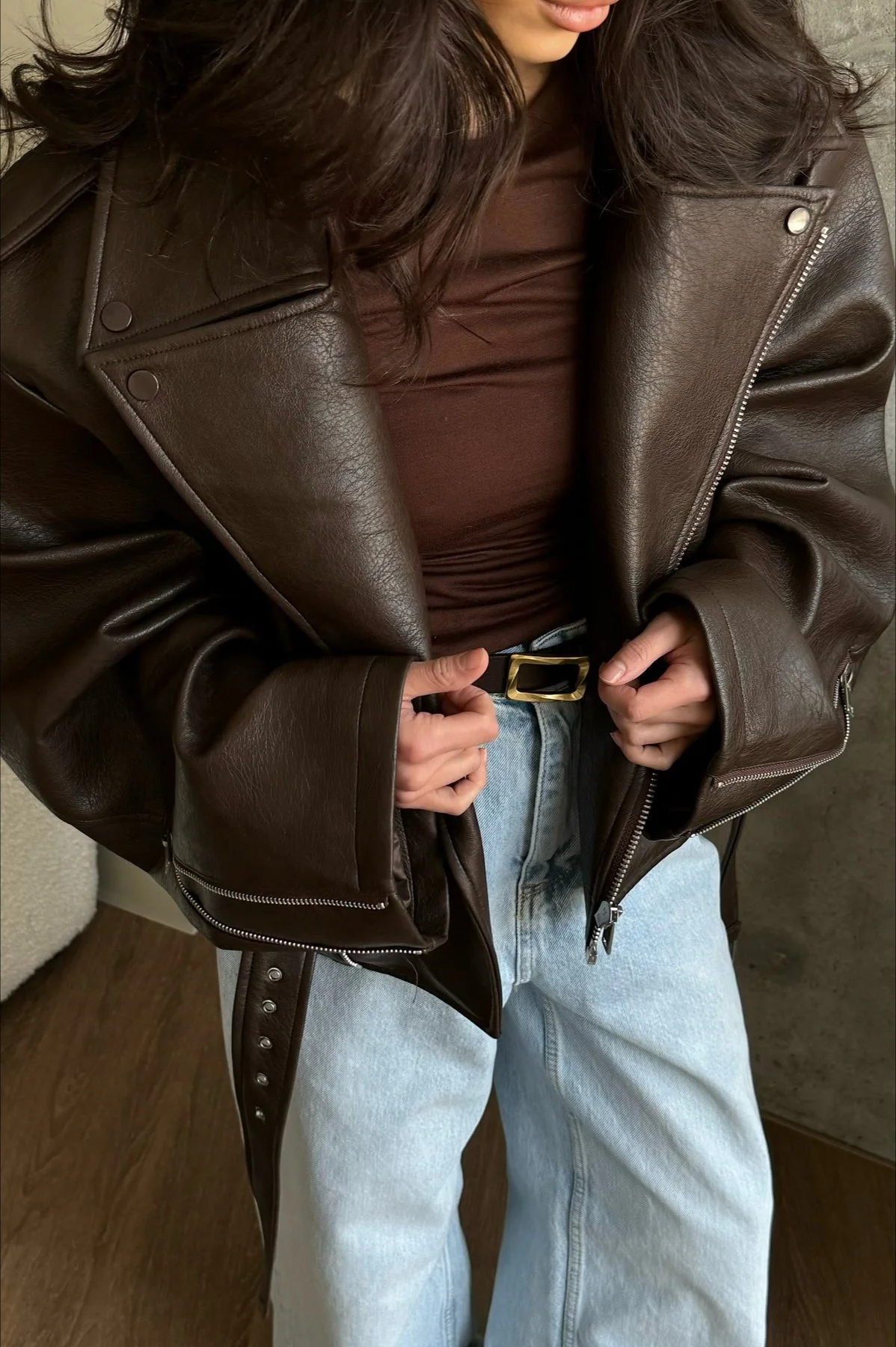 Vintage Cropped Leather Jacket - Image 2