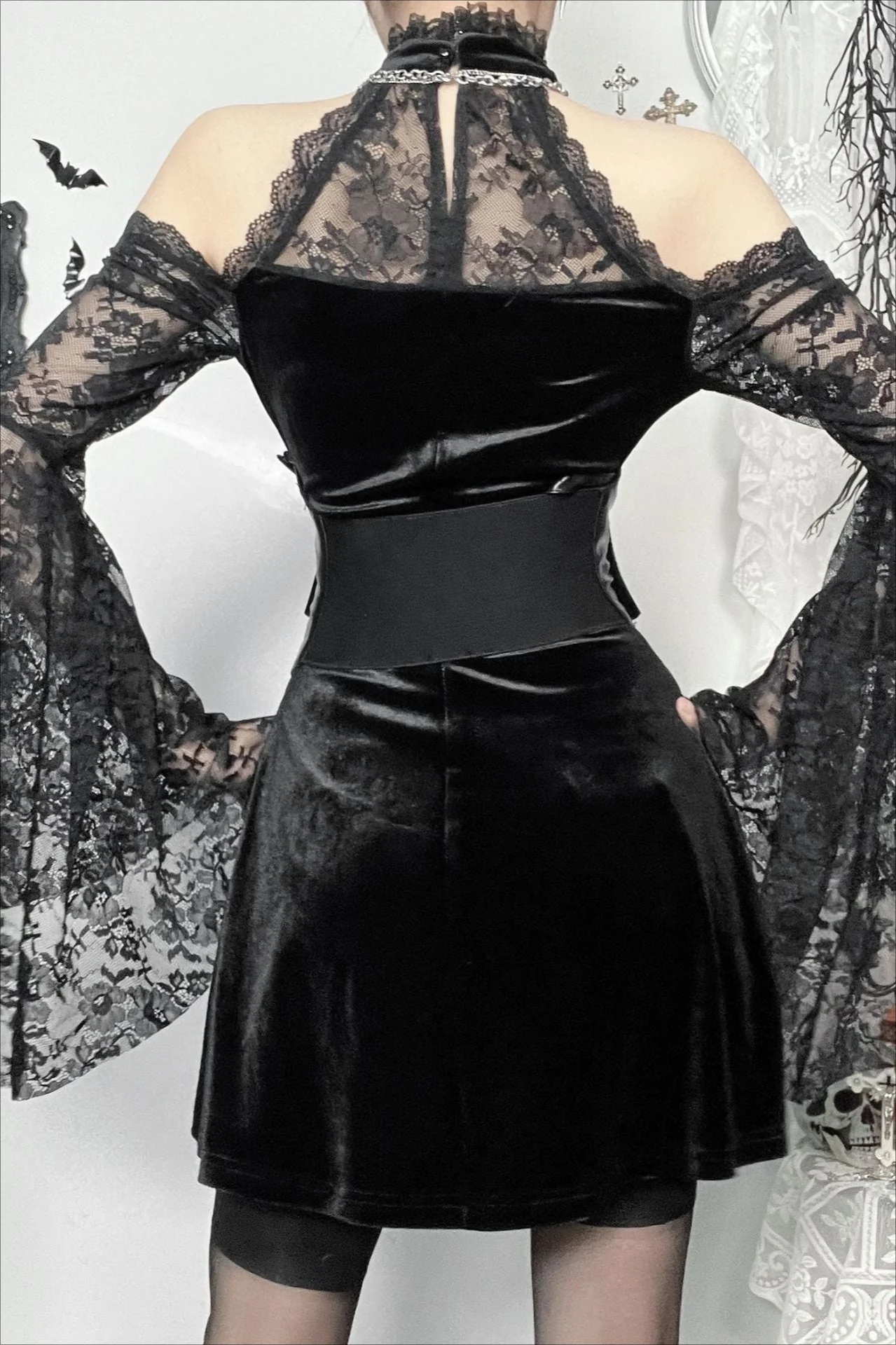 Lace Spliced Bodycon Gothic Dress - Image 3