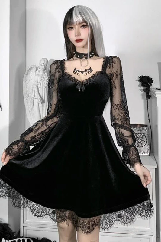 Bust Curve Gothic Dress - Image 4