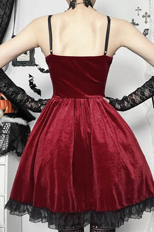 Chain Lace A‑Line Gothic Dress - Image 2