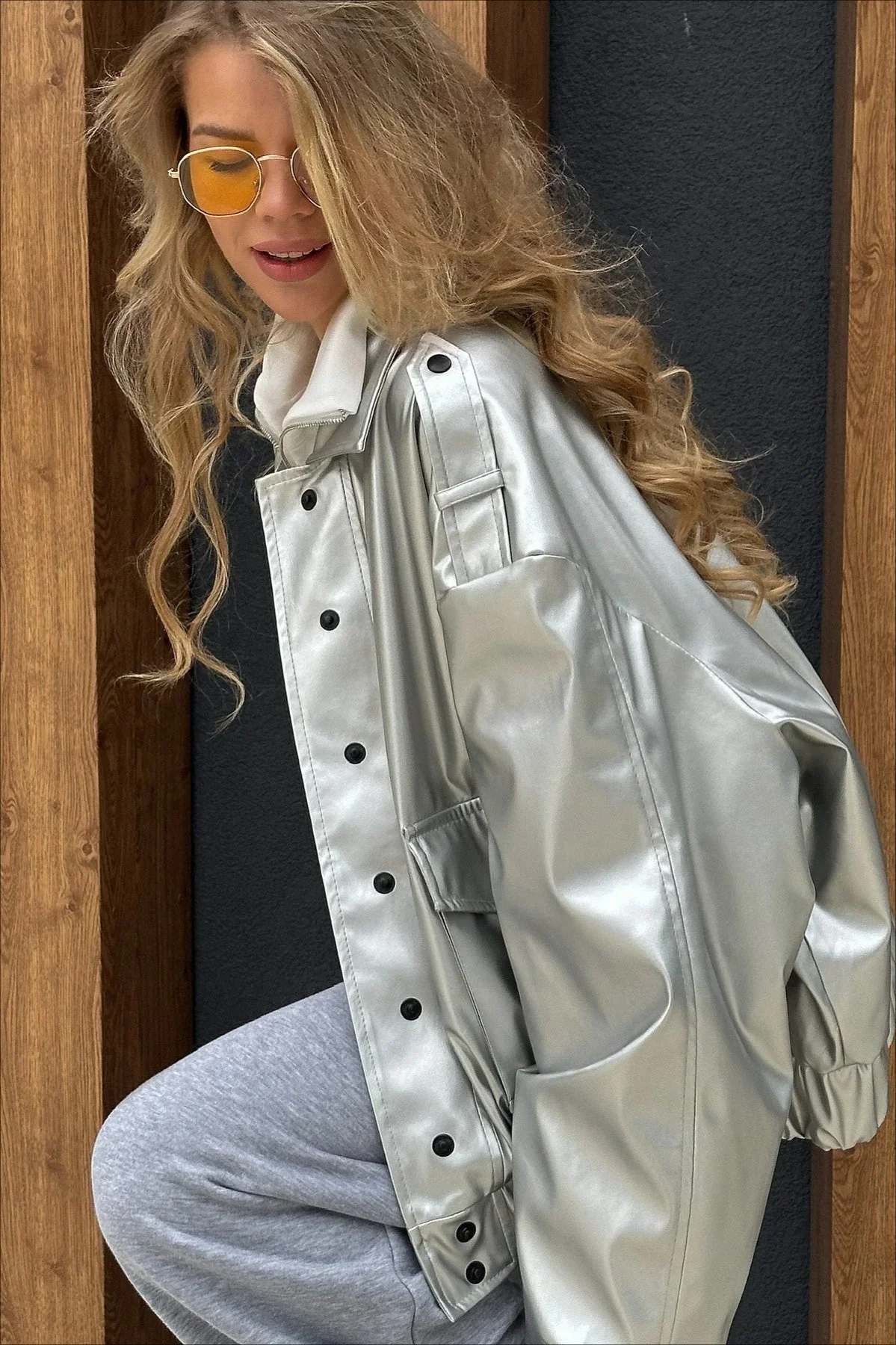 Oversized Long Sleeve Leather Jacket - Image 4