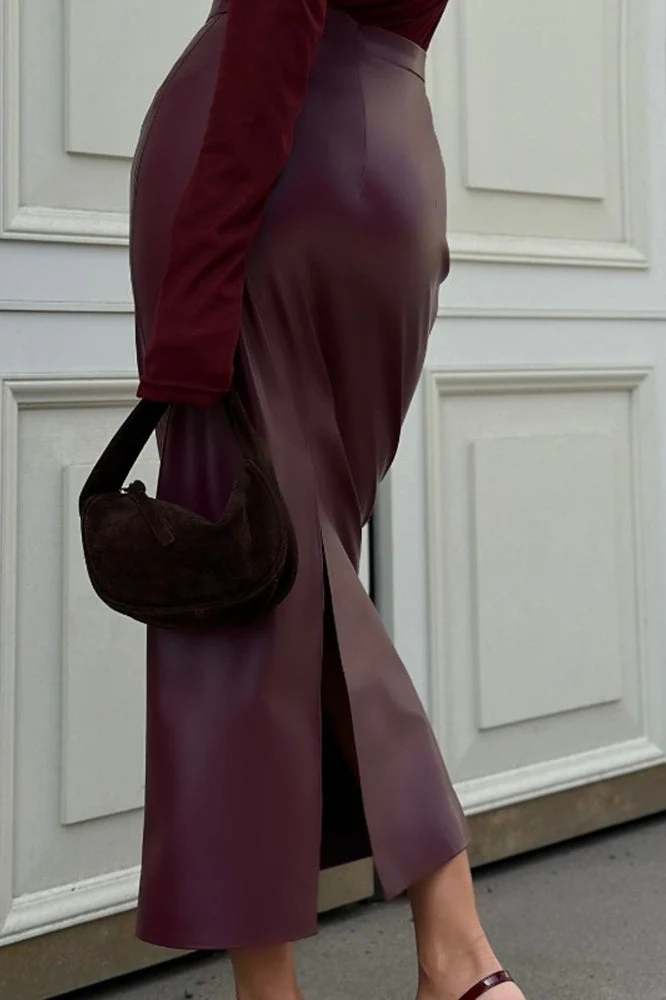 High-Waist Faux Leather Bodycon Skirt with Slit Skirt - Image 3