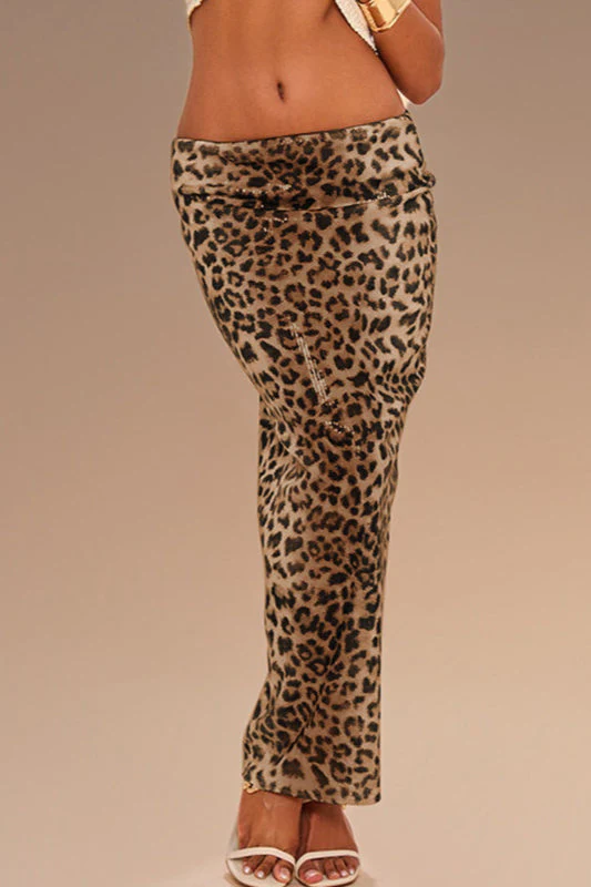 Leopard Sequin High-Slit Bodycon Skirt - Image 4