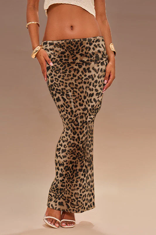 Leopard Sequin High-Slit Bodycon Skirt - Image 5