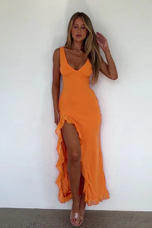 V-Neck Ruffled Hem Bodycon Maxi Dress - Image 2