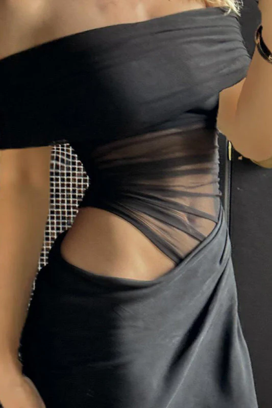Off-Shoulder Cutout Bodycon Maxi Dress - Image 3