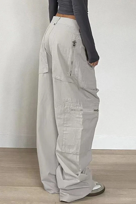 Retro Low-Waisted Pocket Denim Cargo Pant - Image 4