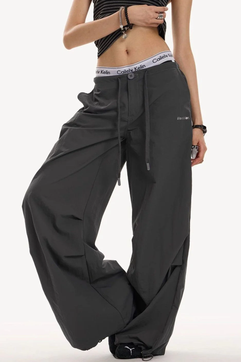Y2K Retro Grey Military Cargo Pant - Image 2
