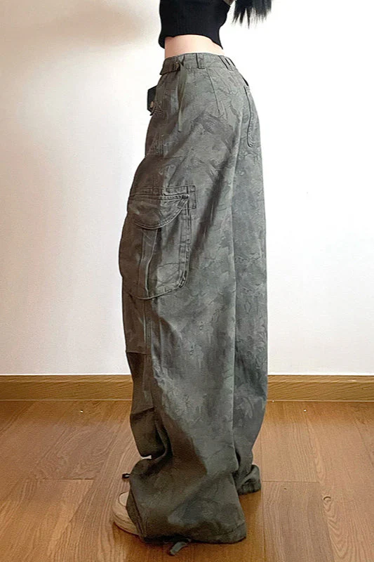 Vintage Camo Wide-Leg Cargo Pant - Image 4