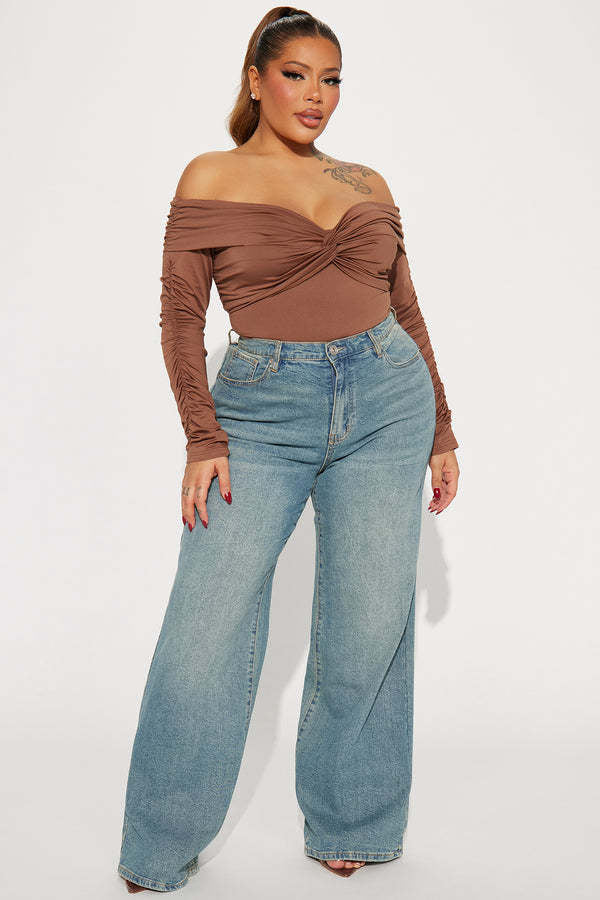 Embroidered Stretch Wide Leg Jean - Image 6