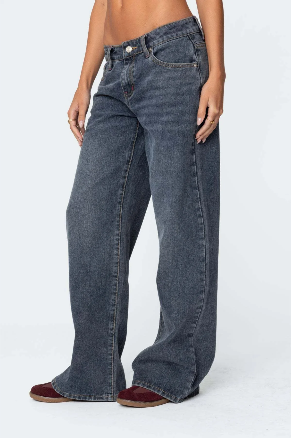 Low Rise Vintage Wide Leg Jean - Image 4