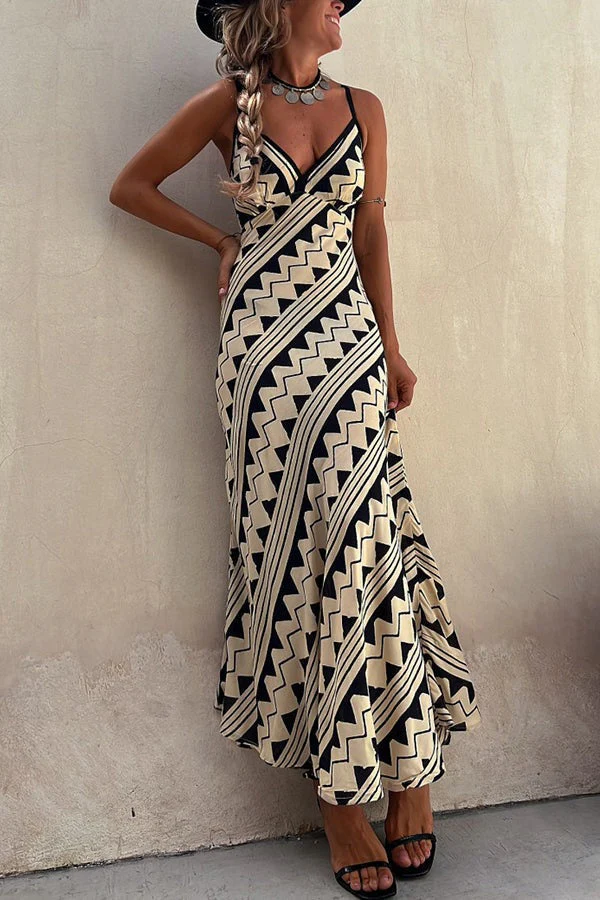 Loose Fit Floral Boho Dress - Image 2
