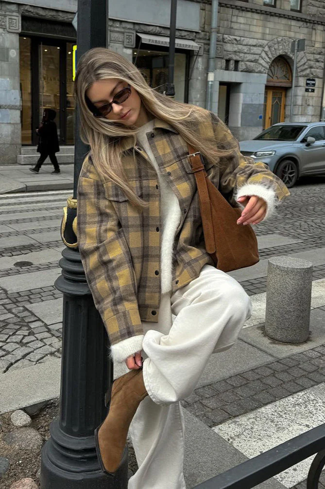 Vintage Loose Plaid Wool Coat - Image 4