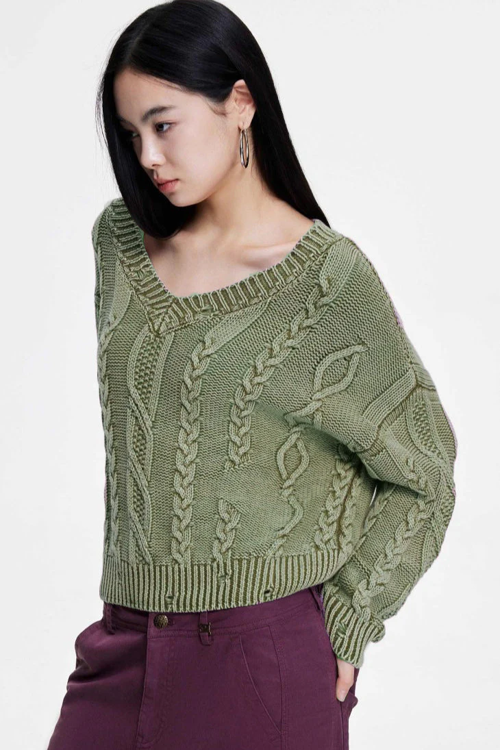 V-Neck Long Sleeve Cable Knit Sweater - Image 5