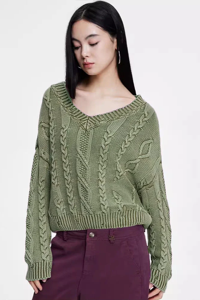 V-Neck Long Sleeve Cable Knit Sweater - Image 7