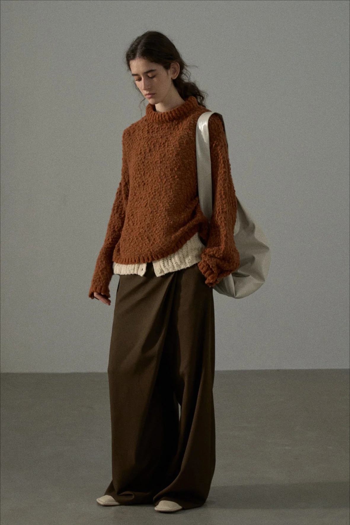 Textured Breathable Bean Yarn Knit Sweater - Image 4