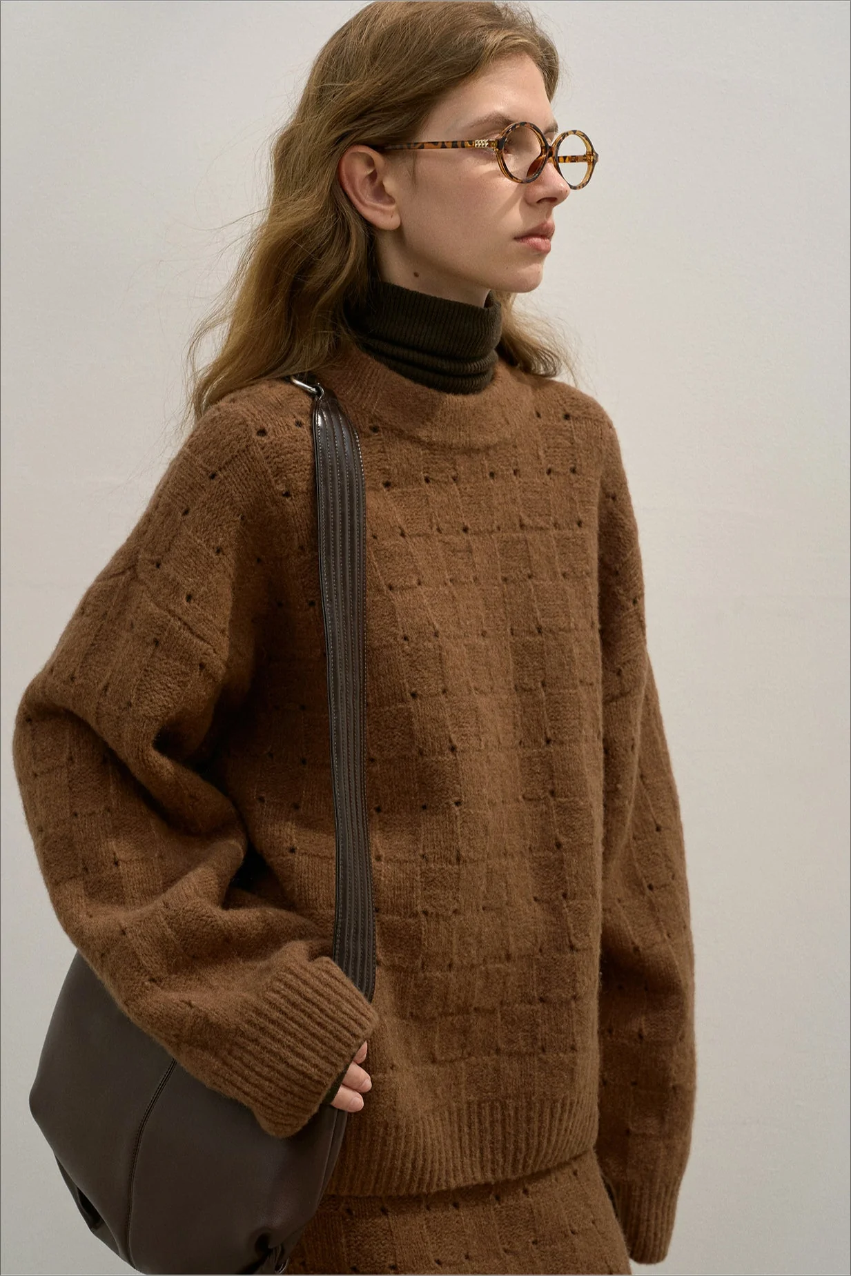 Loose Fit Crew Neck Wool Blend Knit Sweater - Image 6