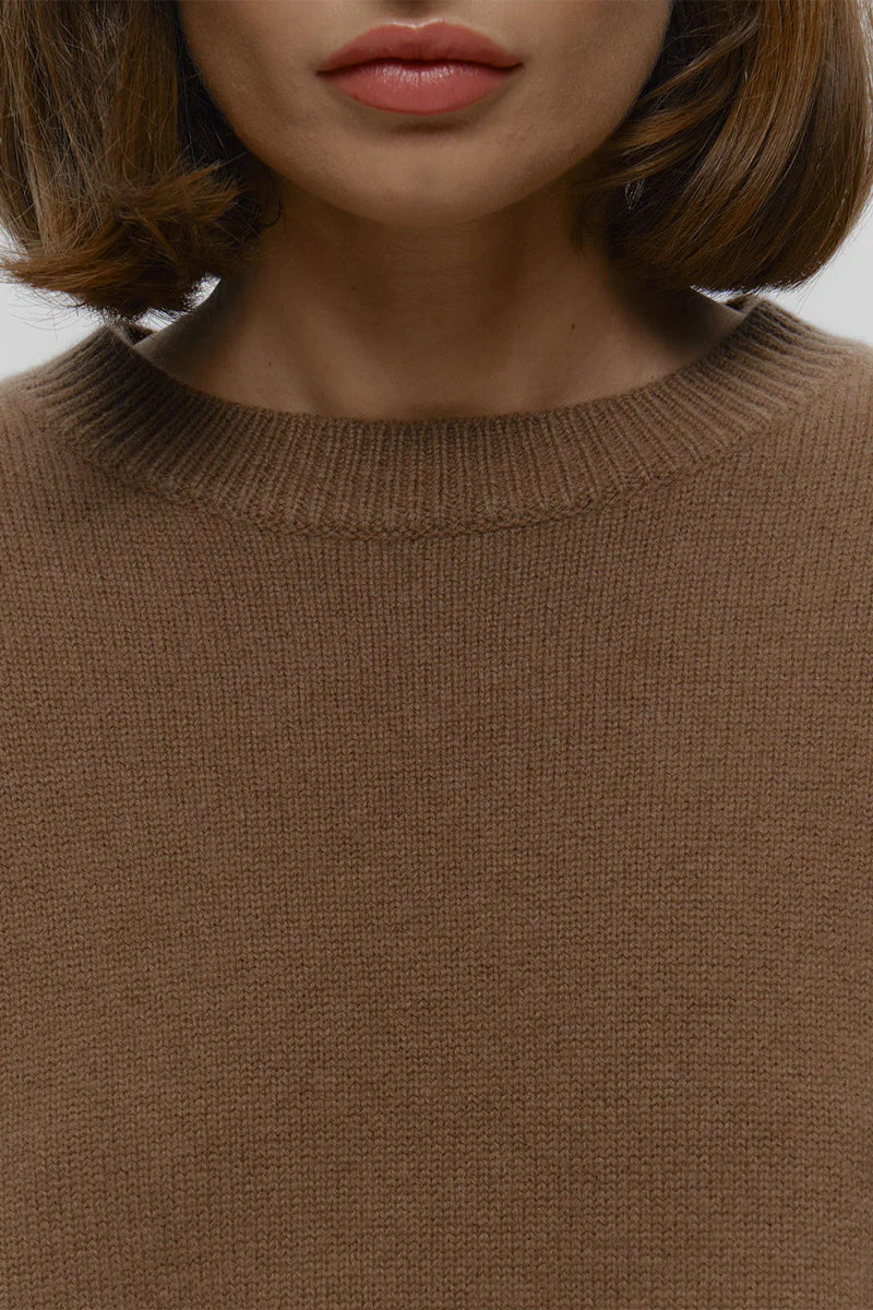 Loose Fit Crew Neck Knit Sweater - Image 5