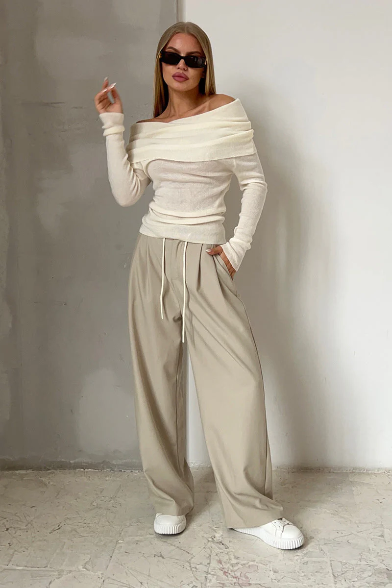 Off-Shoulder Fitted Crew Neck Knit Sweater - Image 3