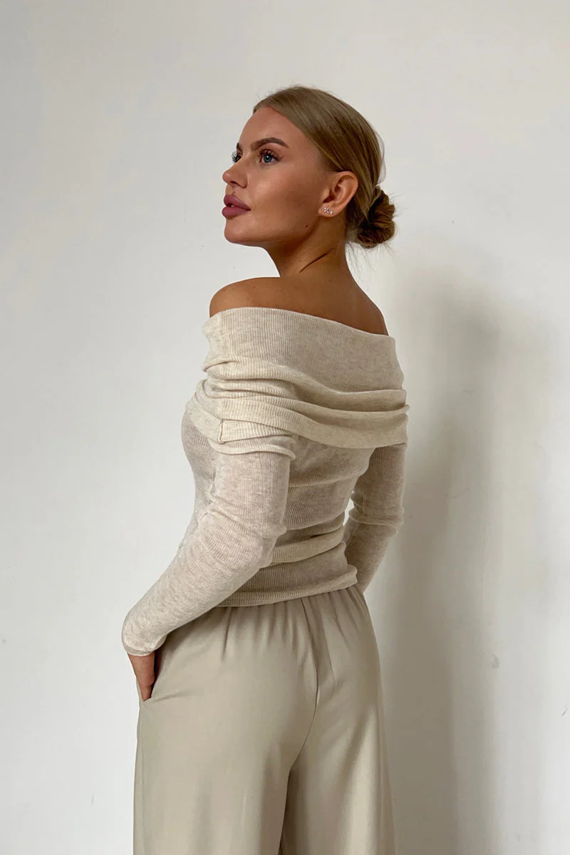 Off-Shoulder Fitted Crew Neck Knit Sweater - Image 6