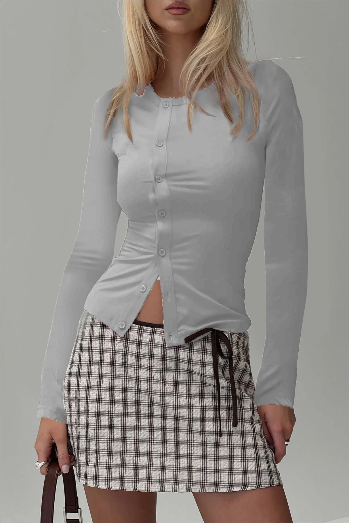 Buttoned Fitted Crew Neck Knit Sweater - Image 5