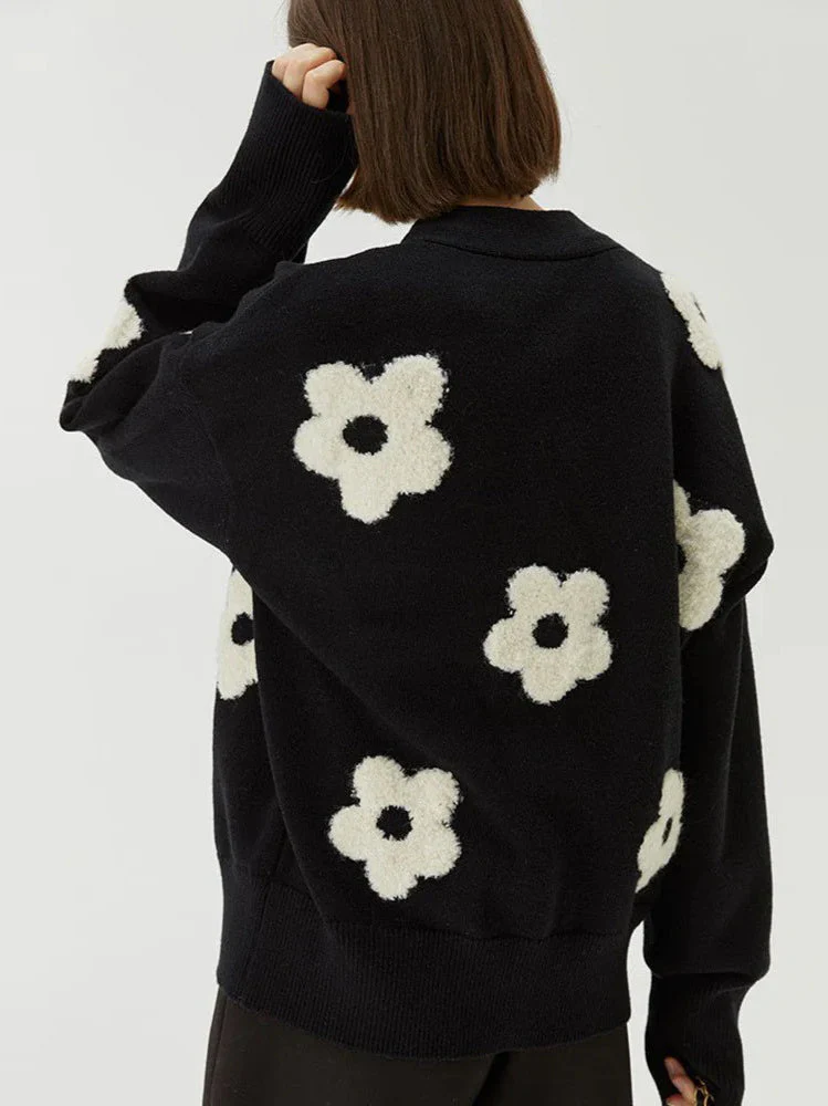 Jacquard Knit V-Neck Cardigan - Image 5