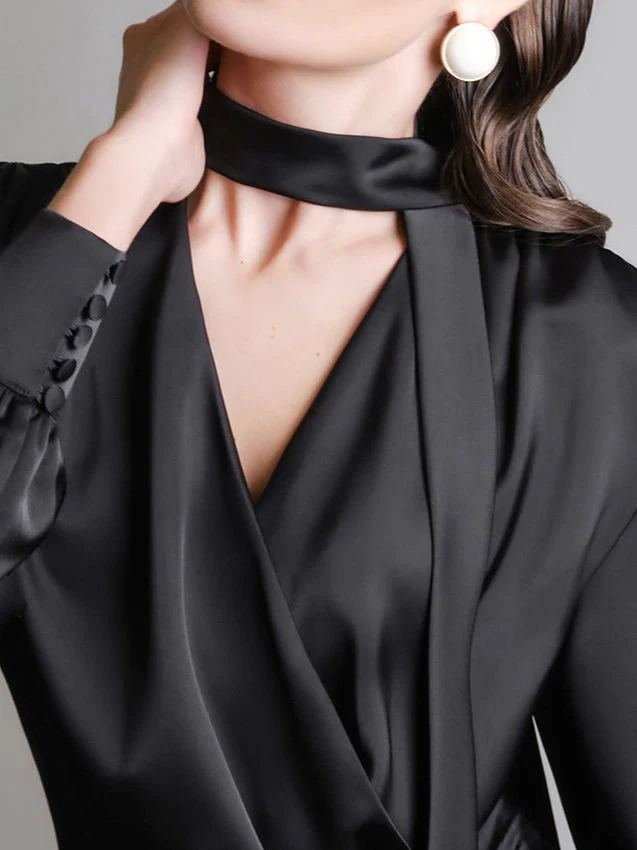 V-Neck Tie Slim Fit Blouse - Image 4