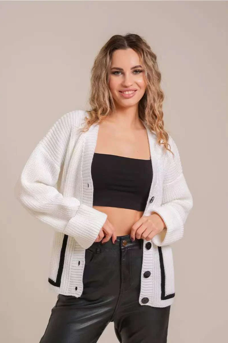 Colorblock Pocket V-Neck Knit Cardigan - Image 5
