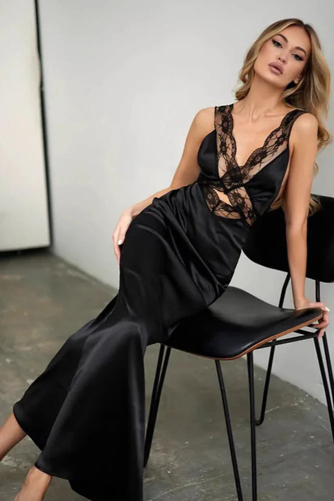 Sexy Lace Cut-out V-neck Satin Paneled Bodycon Maxi Dress - Image 5