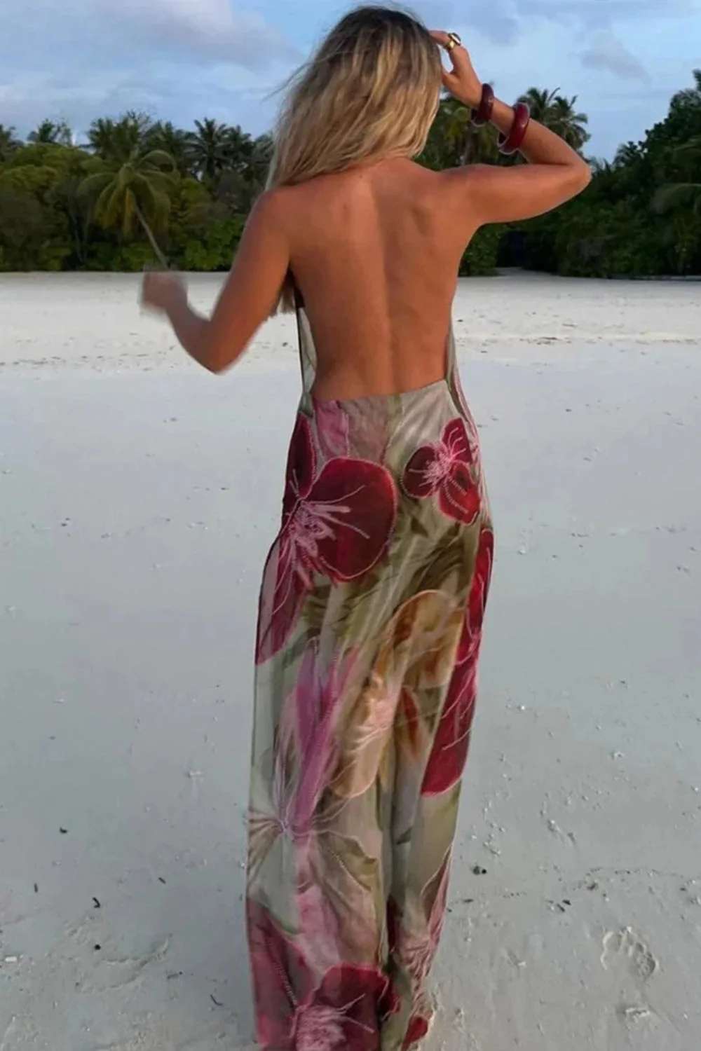 Polyester Printed Backless Cleavage Maxi Dress - Image 4