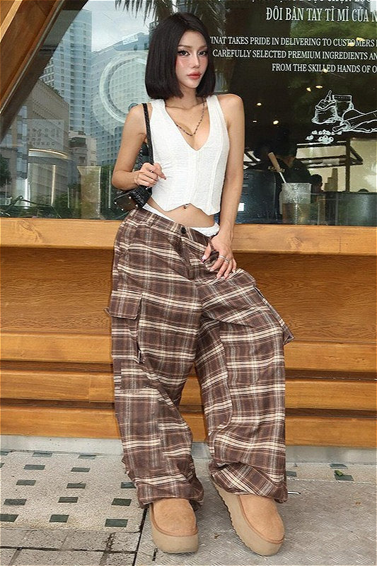 Vintage Plaid Wide Leg Cargo Pants - Image 4