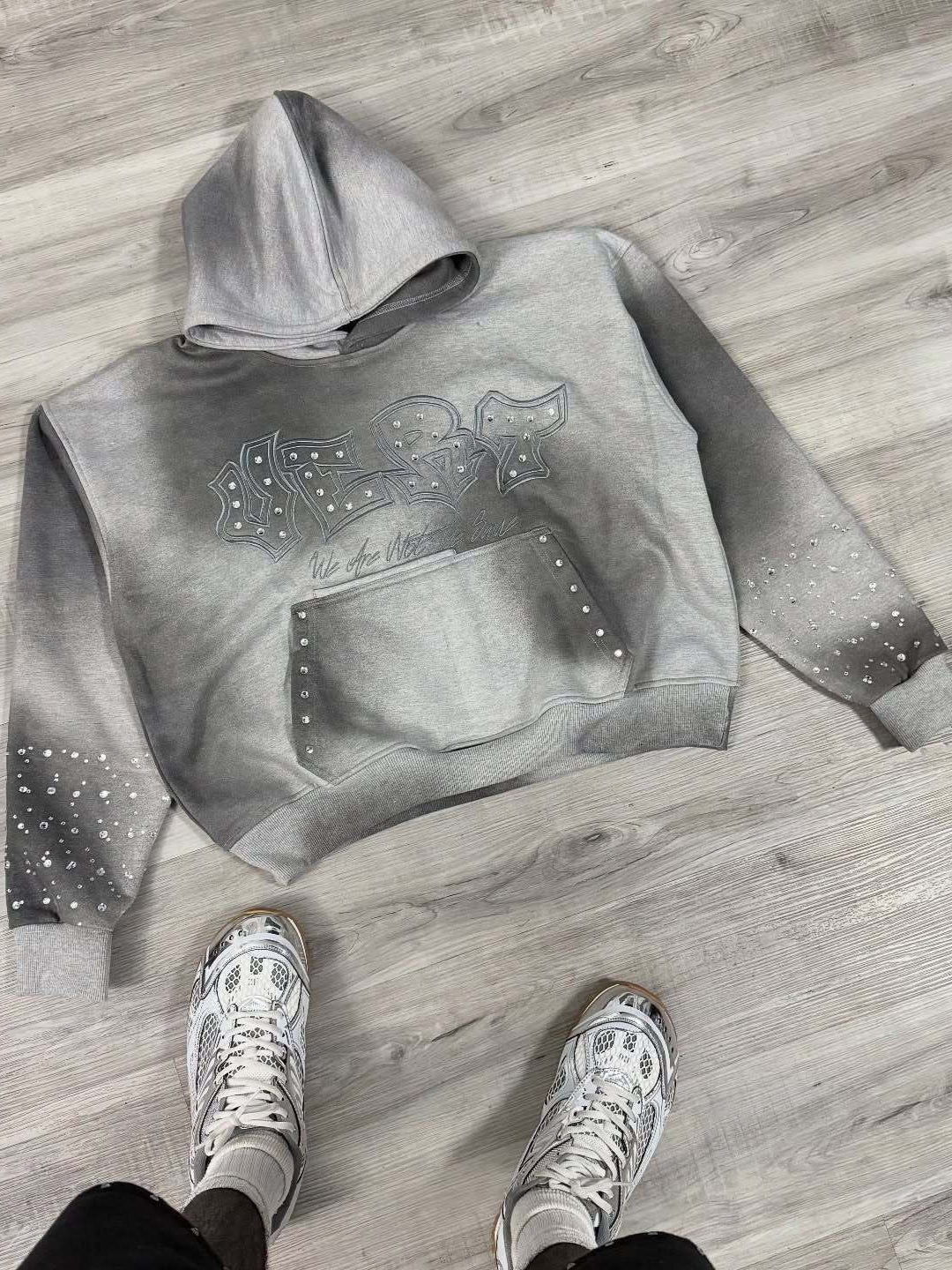 Casual Graphic Print Hoodie - Image 2