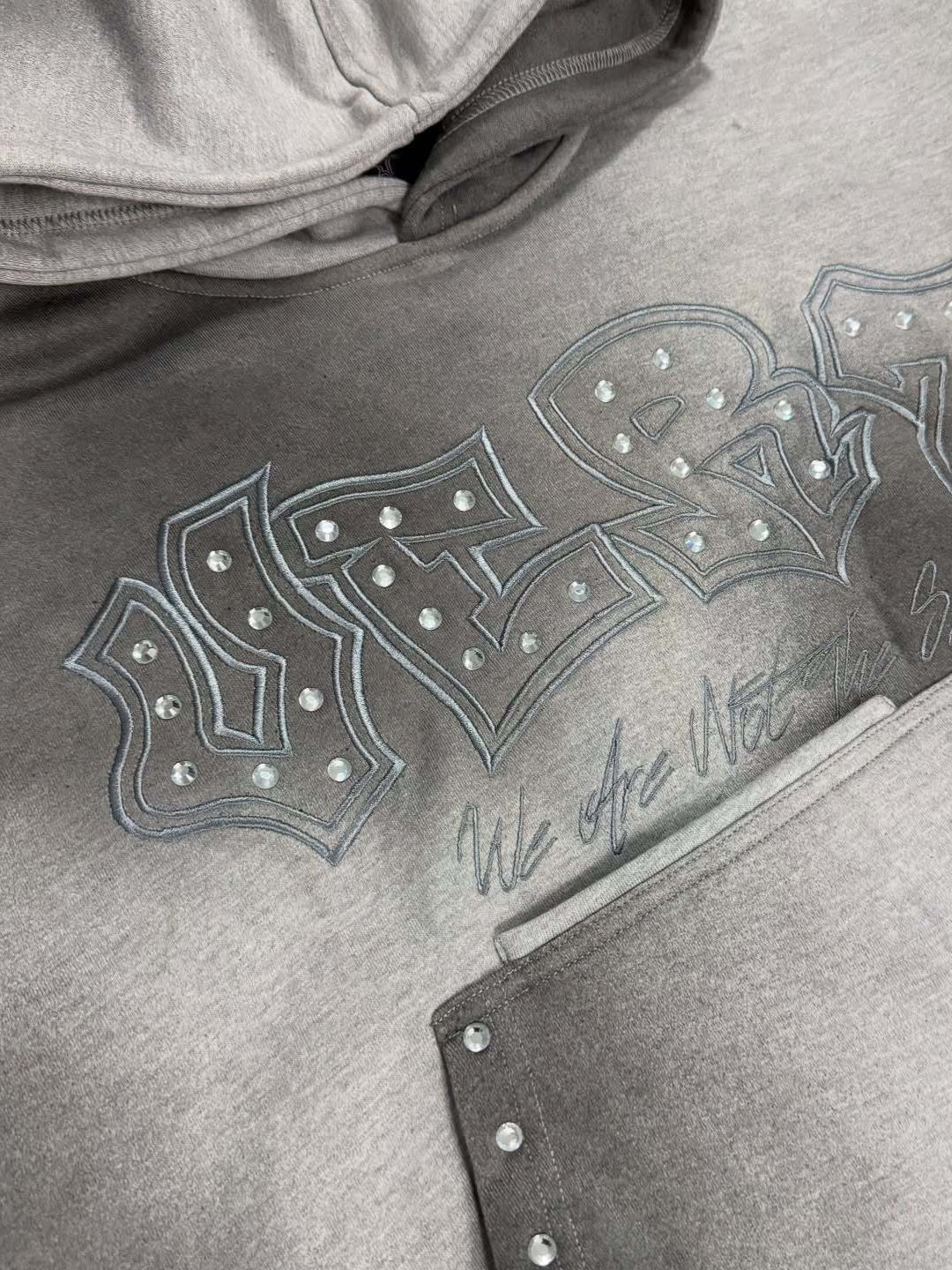 Casual Graphic Print Hoodie - Image 4