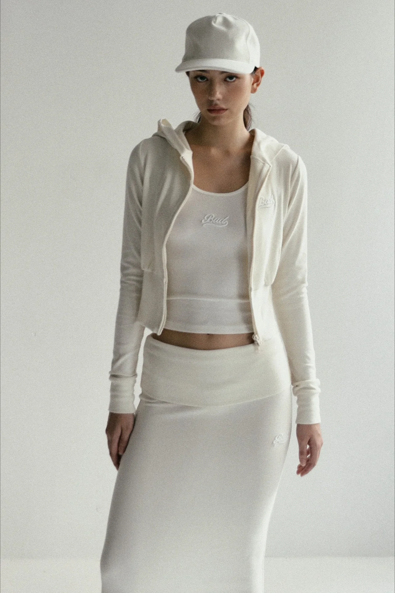 Zipper Cropped Embroidered Hoodie - Image 9
