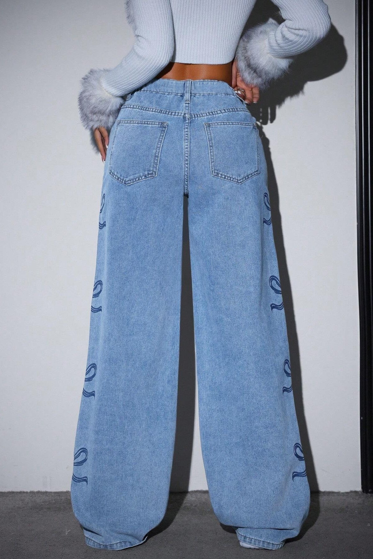 High Waist Washed Bow Tie Jeans - Image 4