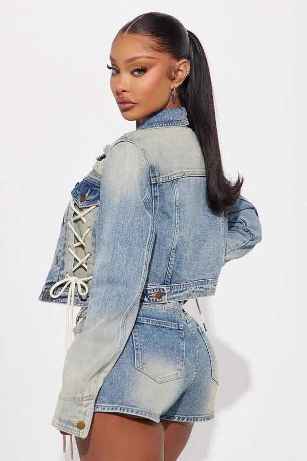 Trendy Jacket Two Piece Shorts Set - Image 4