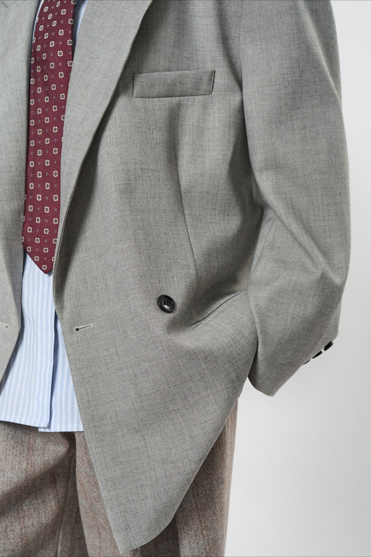 Structured Wide Shoulder Blazer - Image 5